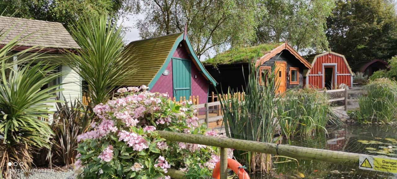 Appartamento Seaways Glamping, Redwood Driffield Esterno foto